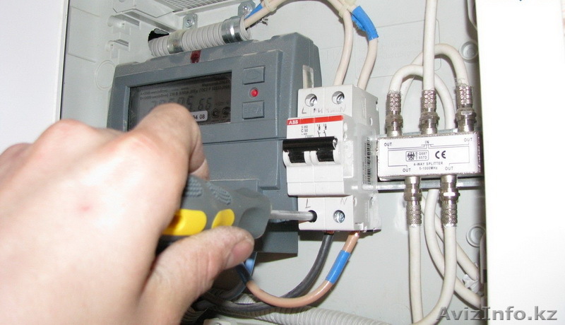 Услуги опытного электрика с гарантией на все работы - Изображение #1, Объявление #622405