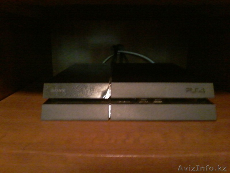 продаю  срочно sonI 4 + игра far cru 4 - Изображение #1, Объявление #1269193