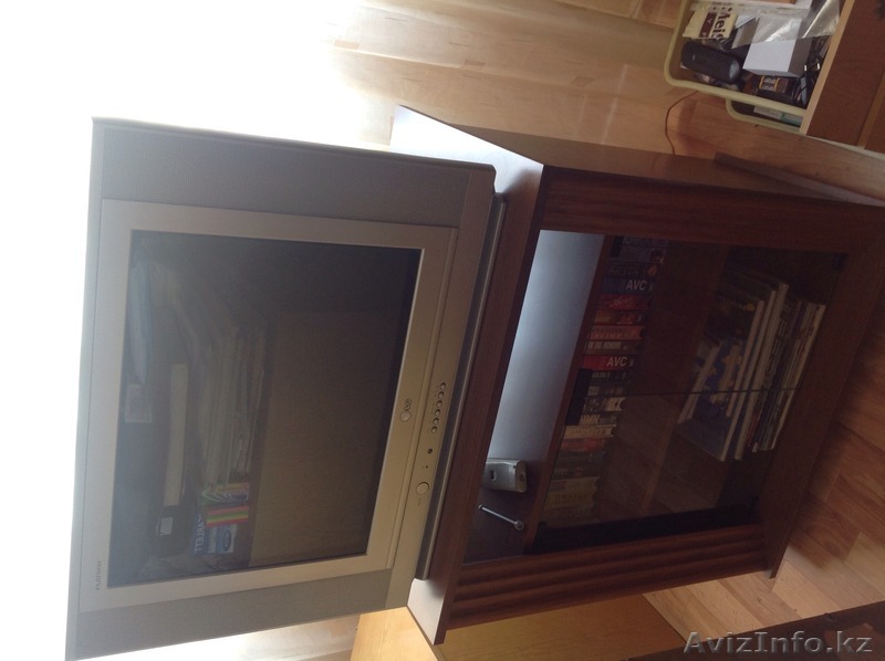 Телевизор и тумба под телевизор в отличном состоянии - Изображение #1, Объявление #1285599