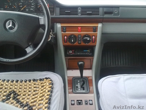 Mercedes 230, 1992 г., Караганда — 6100 $ - Изображение #4, Объявление #93727