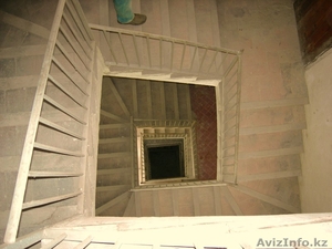 Продам старинный 4-х этажный особняк в Испании - Изображение #1, Объявление #339175