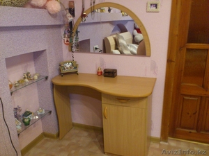 Туалетный столик с зеркалом - Изображение #2, Объявление #522223