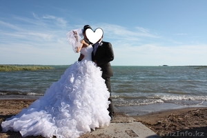 свадебное платье со шлейфом из италии - Изображение #1, Объявление #372066