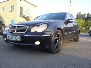 Срочно продаю автомобиль Mercedes Benz C200 KOMPRESSOR 2002 года выпуска  - Изображение #1, Объявление #728227