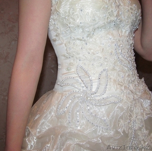 Красивое свадебное платье цвета "брызги шампанского!" - Изображение #3, Объявление #833344
