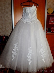Продам шикарное белоснежное свадебное платье - Изображение #2, Объявление #1443719