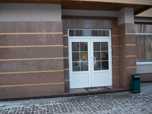 Облицовка фасадов травертином, гранитом, мрамором от ТОО "УютСтройКараганда" - Изображение #7, Объявление #1653986