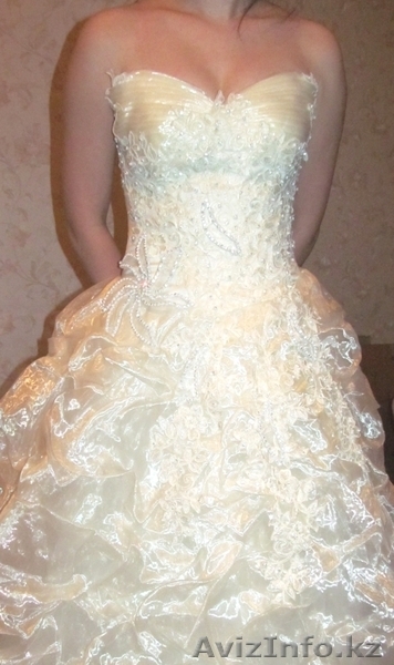 Красивое свадебное платье цвета "брызги шампанского!" - Изображение #1, Объявление #833344