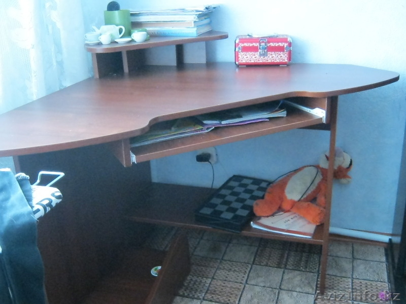 Стол компьютерный (угловой) - Изображение #1, Объявление #1093562