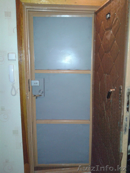 Продаю металличские двери б/у - Изображение #1, Объявление #1153900