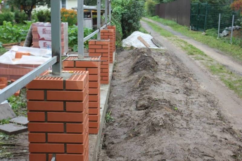 Строительство кирпичных заборов - Изображение #1, Объявление #1645585