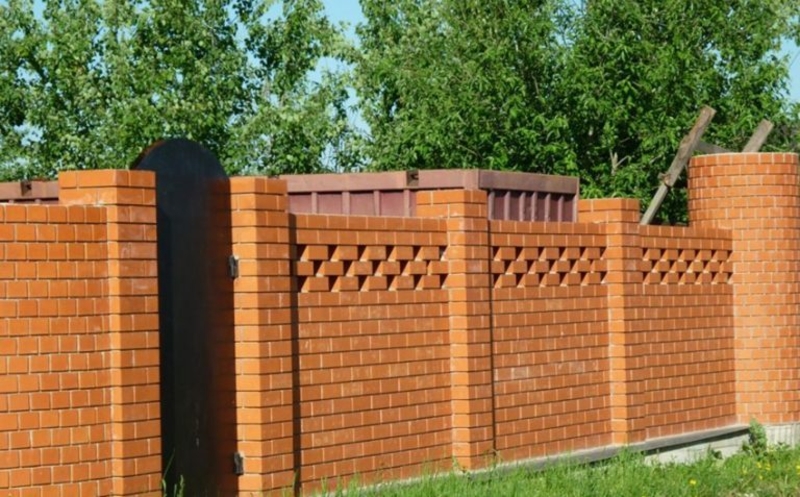 Строительство забора из кирпича от ТОО "УютСтройКараганда" - Изображение #3, Объявление #1653786
